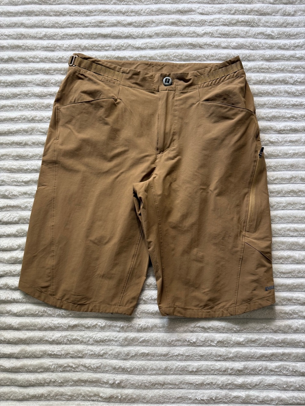Patagonia Men's Brown Athletic Shorts Nylon Lightweight Flat Front Sz 31 Pocket